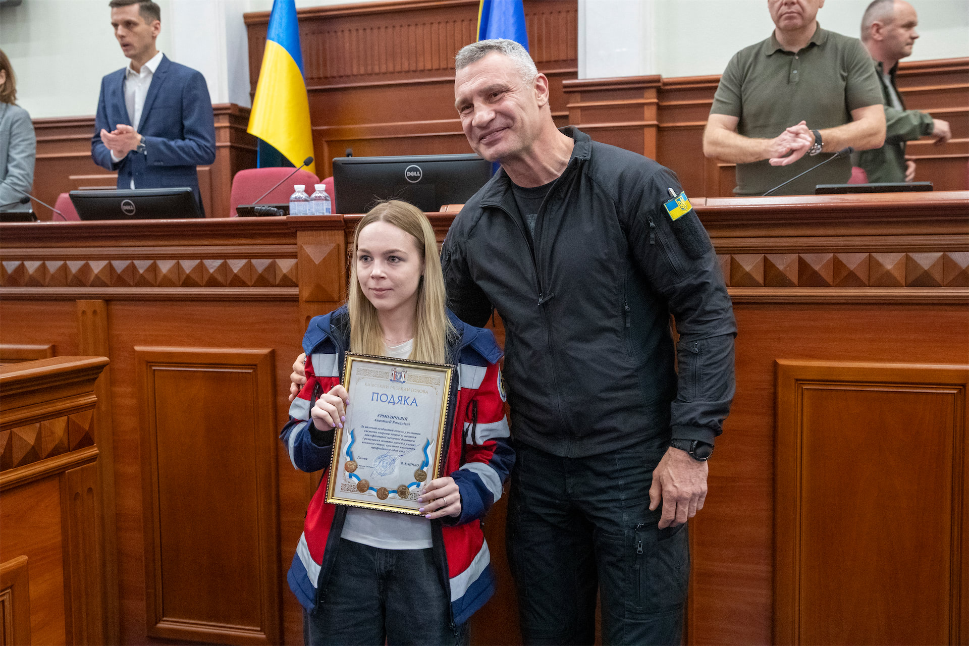 У Києві з нагоди Всесвітнього дня екстреної допомоги відзначили працівників столичної служби «екстренки».-29
